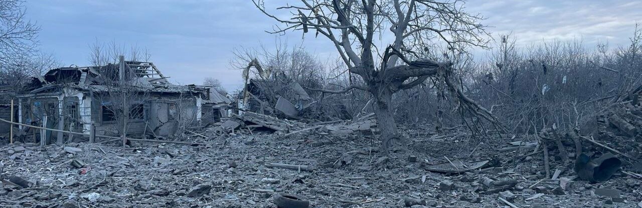 Окупанти обстріляли Покровськ: шість людей поранено, зруйновано будинки, - ФОТО