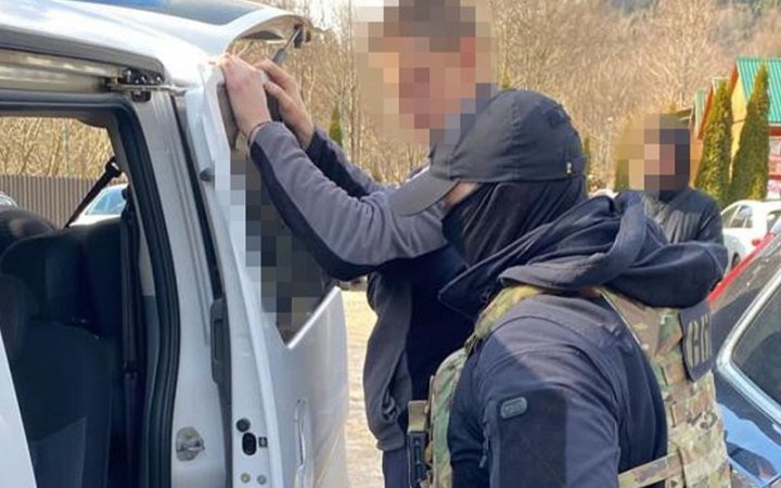 СБУ викрила провайдера із окупованого Донецька, який створив фіктивне підприємство у Києві та виводив гроші за кордон
