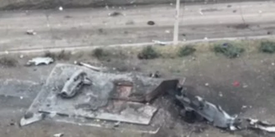 У Бахмуті підірвали один із символів міста -  знаменитий літак-пам'ятник, - ВІДЕО
