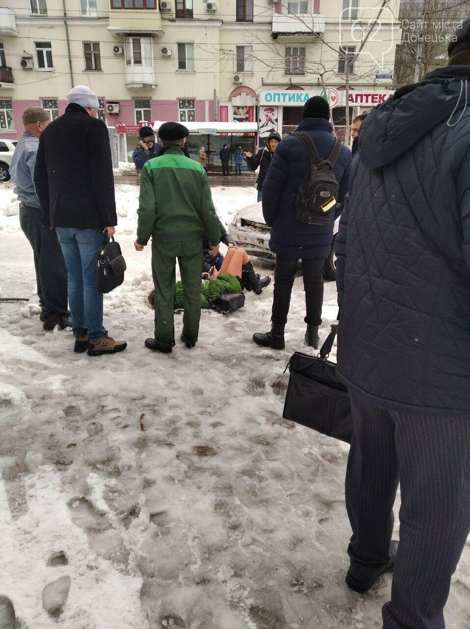 Стали известны новые подробности ДТП в центре Донецка: под..., фото-1 Стали известны новые подробности ДТП в центре Донецка: под колеса авто попала 15-летняя модель, - ФОТО, фото-1
