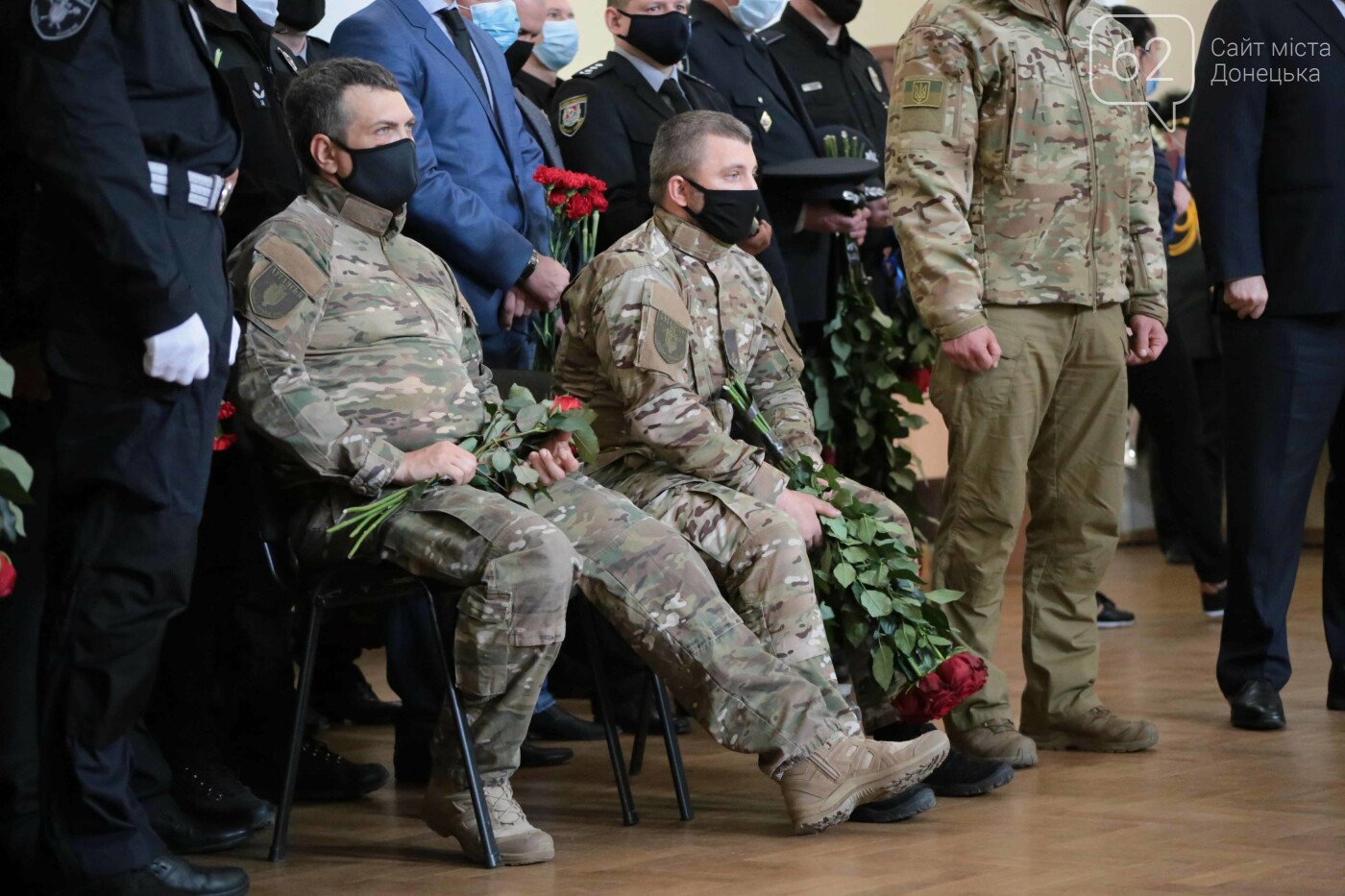 На Донбассе попрощались с героическим комбатом «Луганска -..., фото-5 На Донбассе попрощались с героическим комбатом «Луганска - 1», - ФОТО, фото-5