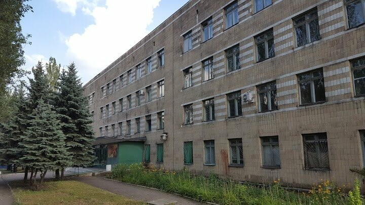 Макеевка больница. Макеевка 4 больница. Макеевка больница. Детская больница в макеевке. Пятая горбольница макеевка.