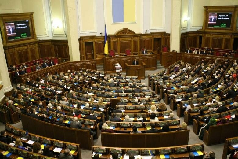 Рада может провести внеочередное заседание из-за обострения на Донбассе