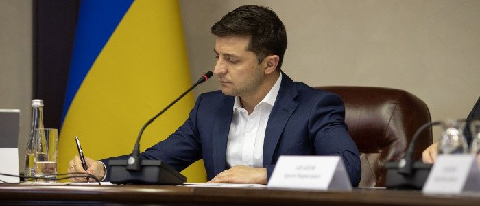 Заседание СНБО: второй пакет санкций против контрабандистов и тайное обсуждение темы Донбасса