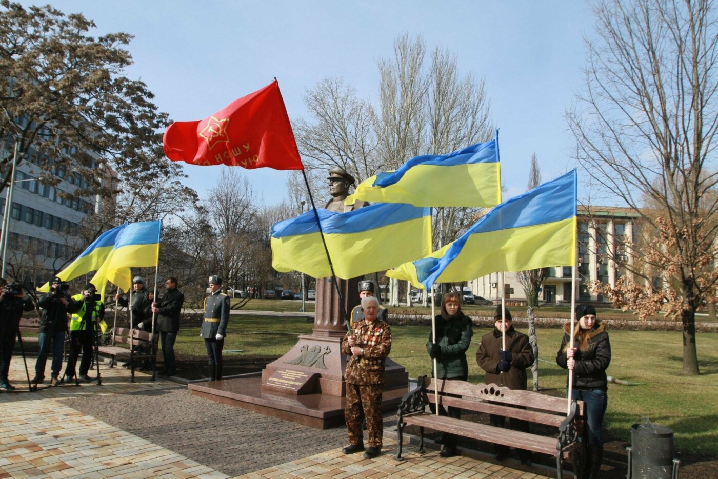 Фото въезд в донецк