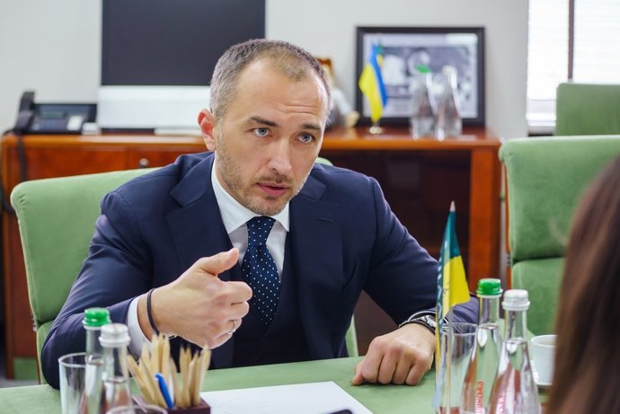 Андрій Пишний: Якщо "Укрпошта" хоче бути банком, то банкам..., фото-4 Андрій Пишний: Якщо "Укрпошта" хоче бути банком, то банкам треба дати торгувати чайниками і гречкою, фото-4