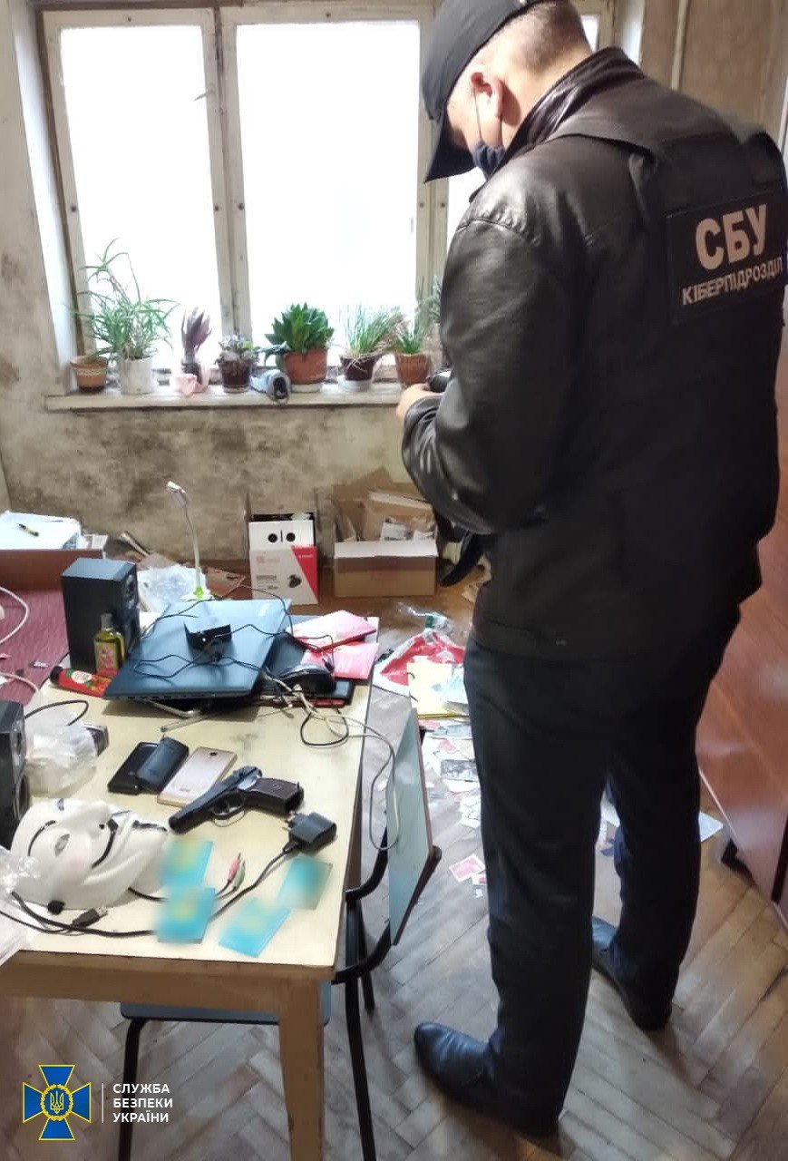 СБУ блокировала деятельность интернет-агитатора, который де..., фото-4 СБУ блокировала деятельность интернет-агитатора, который действовал по заданию российских кураторов, - ФОТО, фото-4