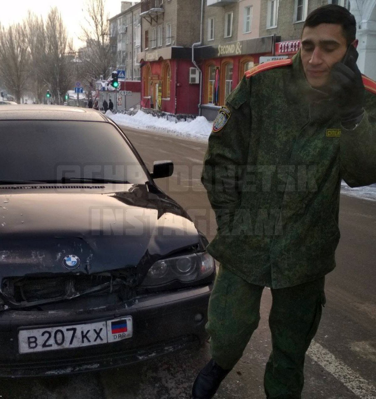 В Донецке боевик «ДНР» на «БМВ» устроил ДТП, - ФОТО