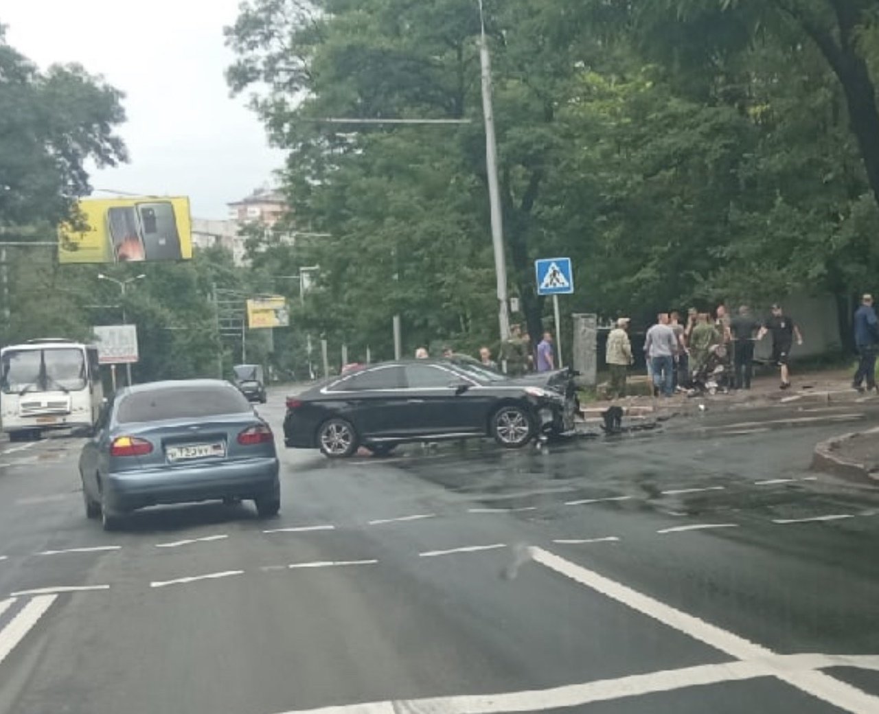 ДТП в Донецке: пострадали женщина и ребенок, - ФОТО, фото-3