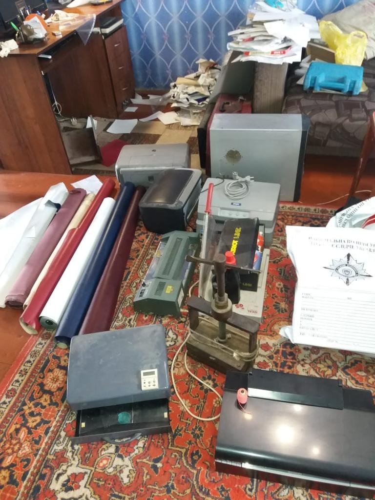 Подделывали документы «Л/ДНР» и РФ: в Харькове задержаны злоумышленники, - ФОТО, фото-2