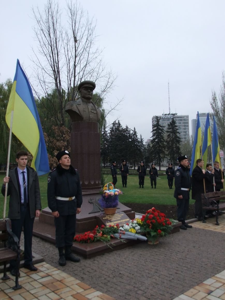 2013-10-28 12-13-46 2013-10-28 12-13-46