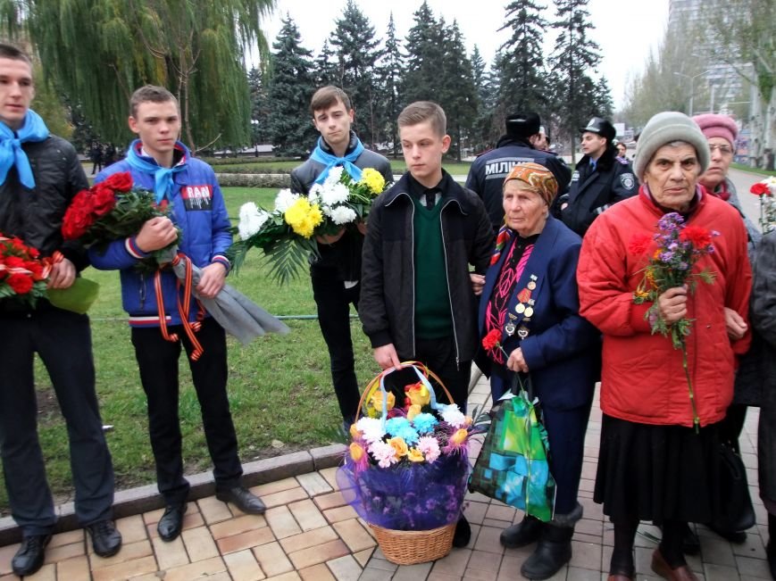 2013-10-28 11-57-12 2013-10-28 11-57-12