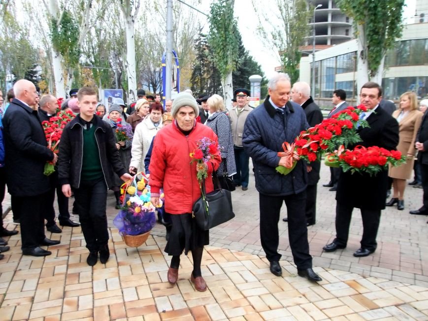 2013-10-28 12-10-10 2013-10-28 12-10-10