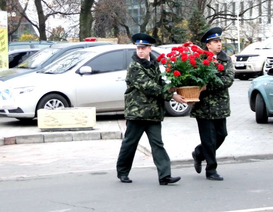 2013-10-28 12-07-56 2013-10-28 12-07-56