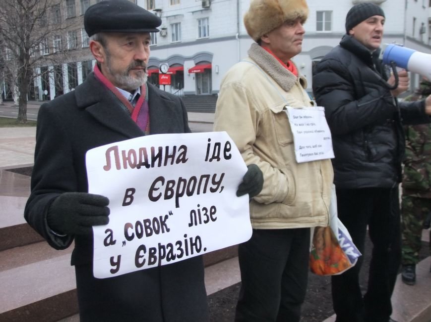 2013-12-08 12-26-22 2013-12-08 12-26-22