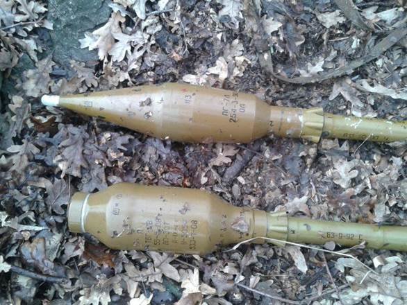 В Донецкой области обнаружили два тайника с гранатометами и минами (ФОТО) (фото) - фото 1